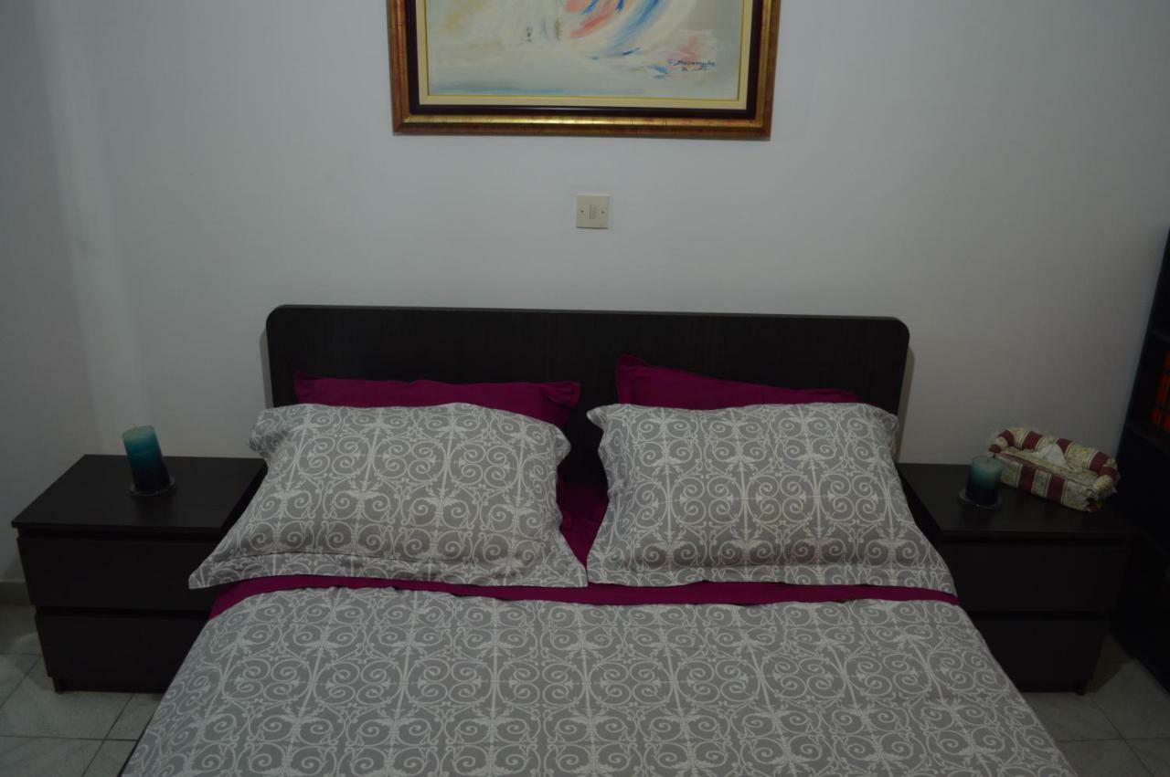 Apartment In The Center Of Aigio F Luaran gambar